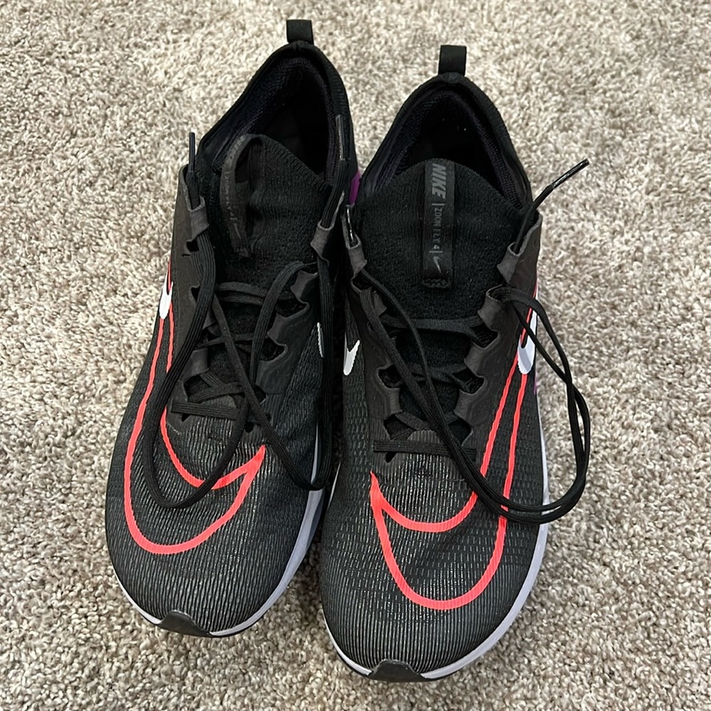 Nike Zoom Fly 4